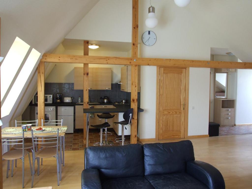 Sunlit Loft Apartment 리가 객실 사진